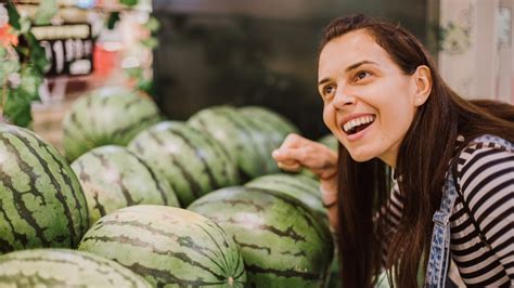 drop test watermelon|thumping a watermelon for ripeness.